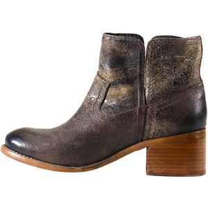 Diba True Distressed Boots size 10 Women’s